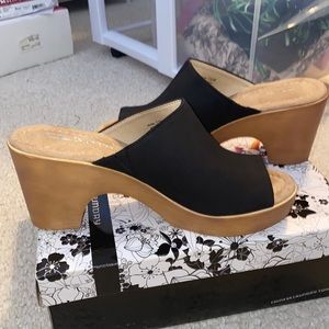 Chinese laundry sandal